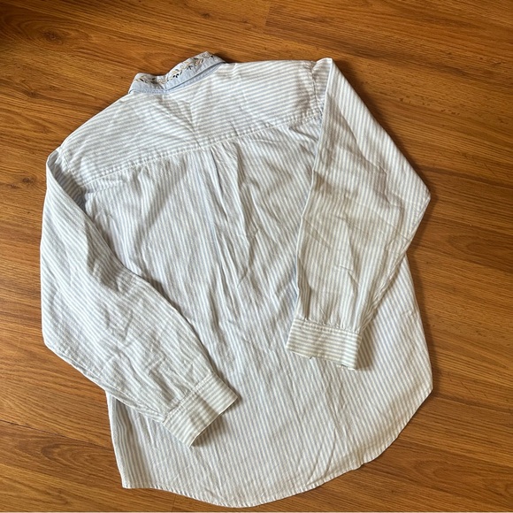Women’s Large Vintage 90’s Button Blue White Stripe Shirt Autumn Embroidery - Picture 3 of 6